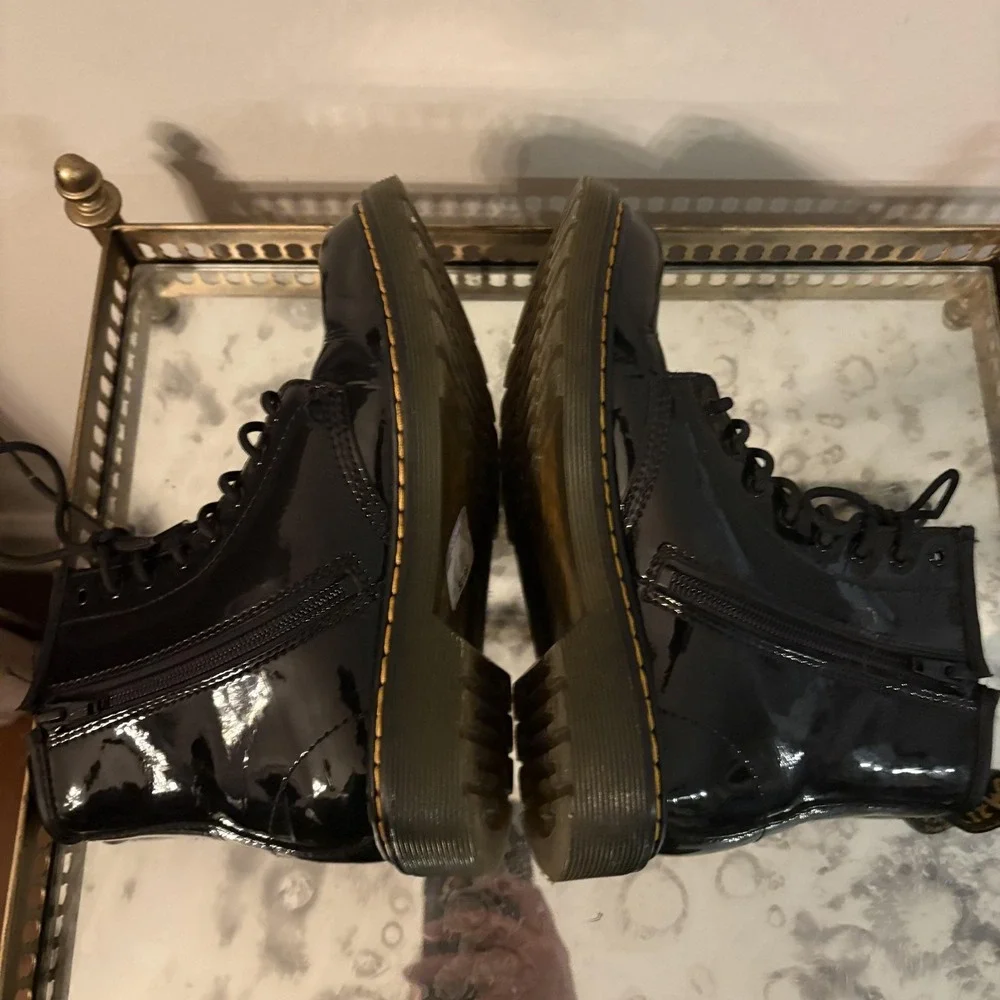 Dr Martens 1460 Boots Kids Size 3 US Black Patent Leather Zip‎ Ankle